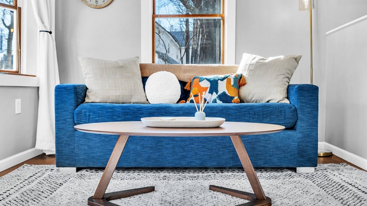 Southern Coast Apartment | The Saco Suite - Downtown, Dog Friendly, Sleeps 4, Walk to Bars & Restaurants!