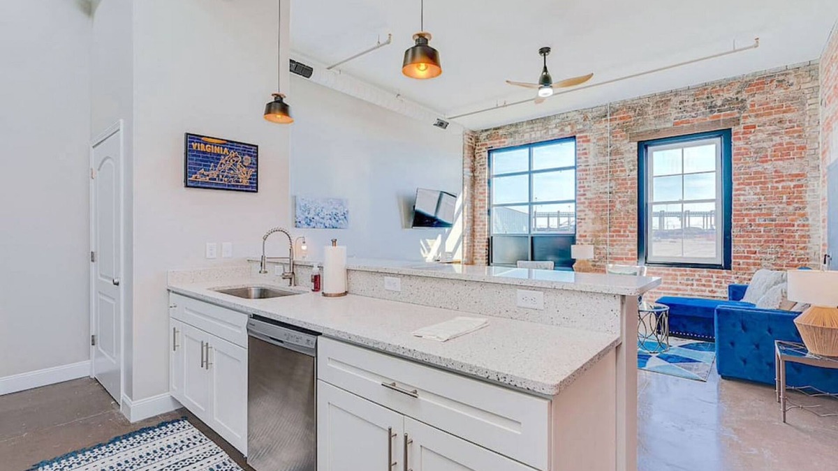 Newport News Apartment | The Safe House Downtown Newport News
