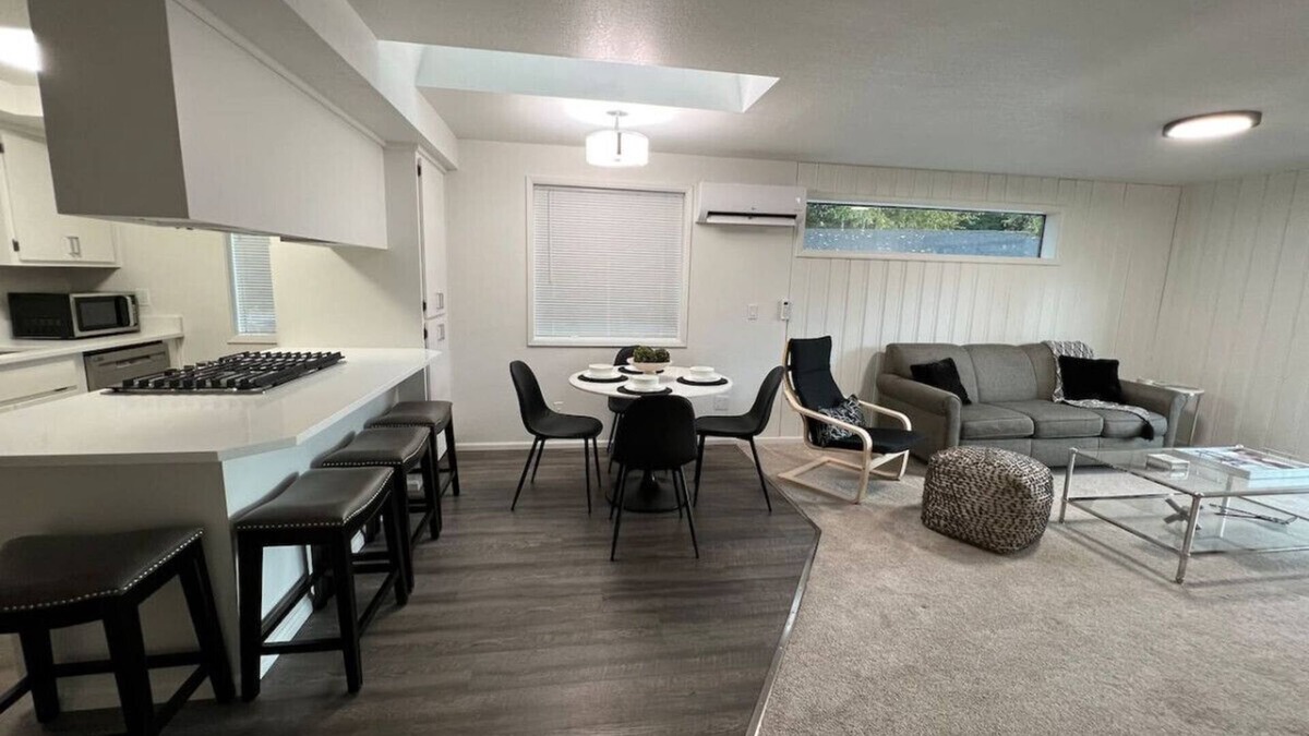West Lake Stevens House | The Sail Away Townhome