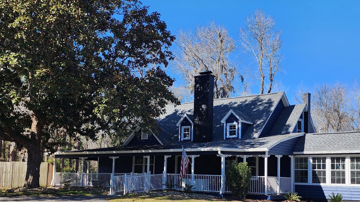 Conway House | The Salty Dog