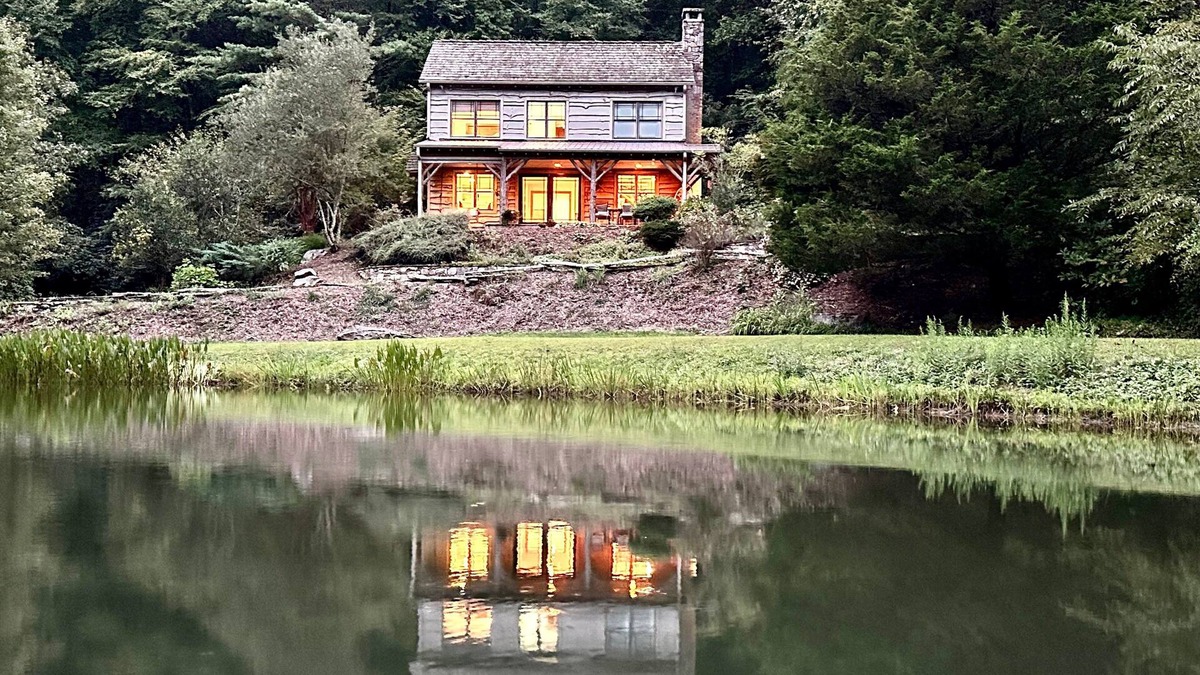 Zirconia House | The Sanctuary at Fiddlehead | 4BR Farmhouse + Pond & Trails