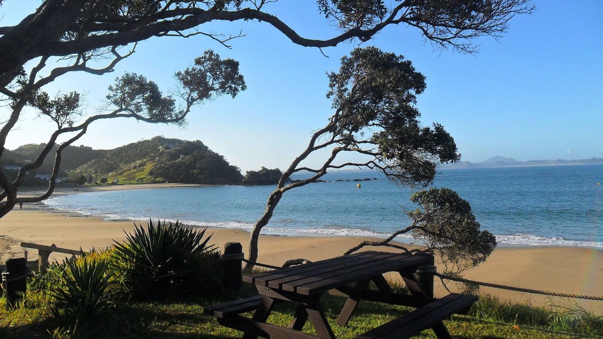 Tutukaka Hotel | The Sands Motel