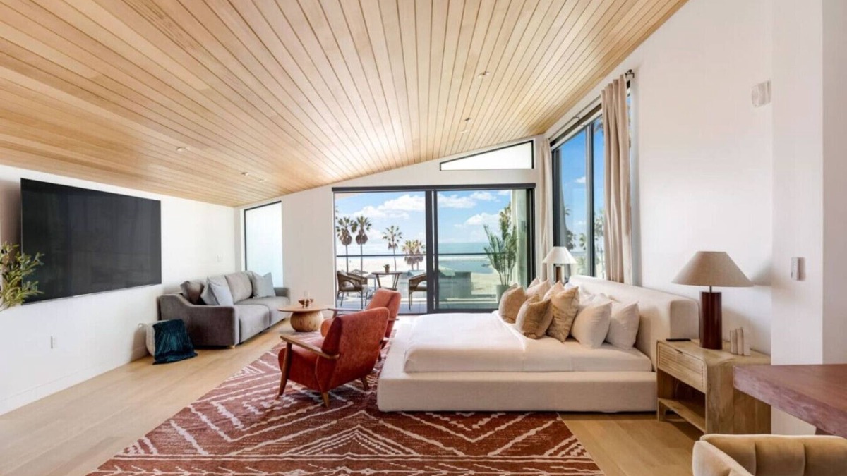 Los Angeles County House | The Santa Monica Sunset - 5,000 sq ft of beachfront luxury