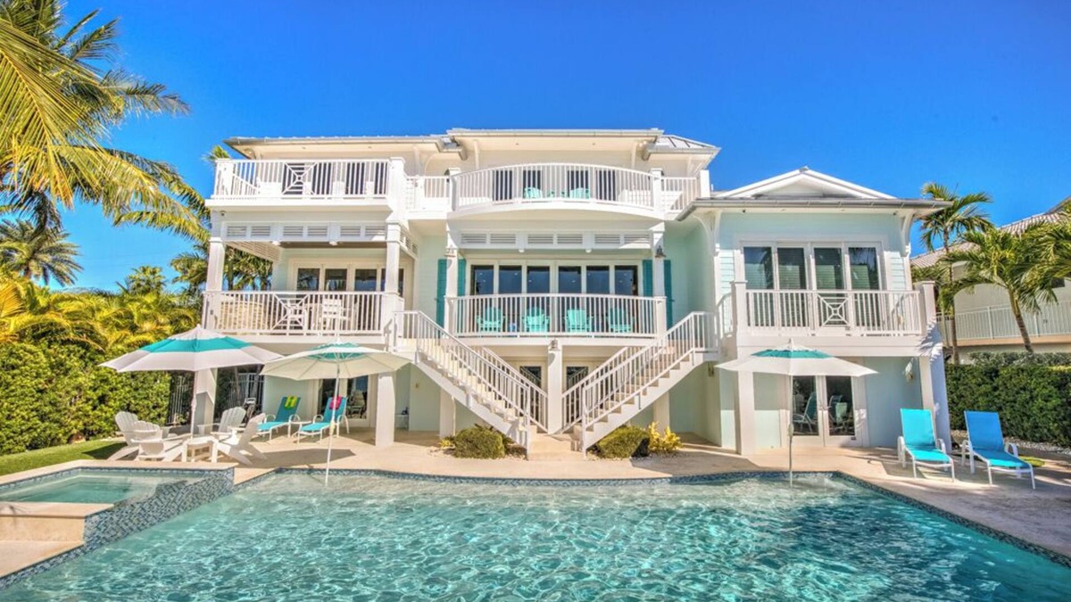 Coury House | The Sea Glass House~LUXURY Oceanfront Estate~Pool Dock Views Jacuzzi Game Room FirePit Office More!