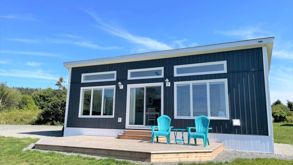 Colindale Cottage | The Seascape - Executive Class Mini Villa