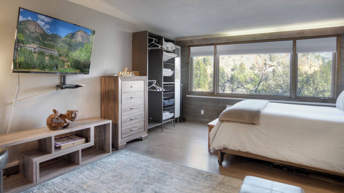 Purgatory Condo | The Serenity Studio (#109) |10 min to Ski Resort - Golf - AC/Pool/Hot Tub