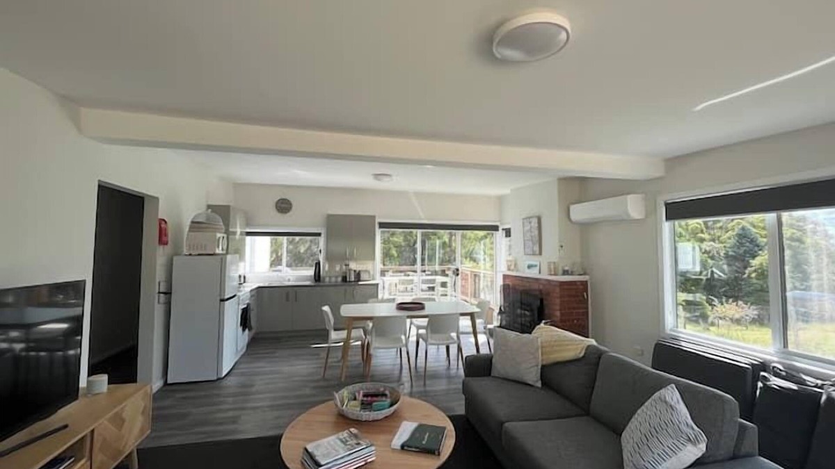 Adventure Bay House | The Shack on Francis