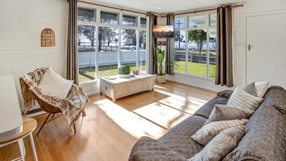 Eagle Point Cottage | The Shack: Take a short stroll to the lakefront and enjoy everything on offer