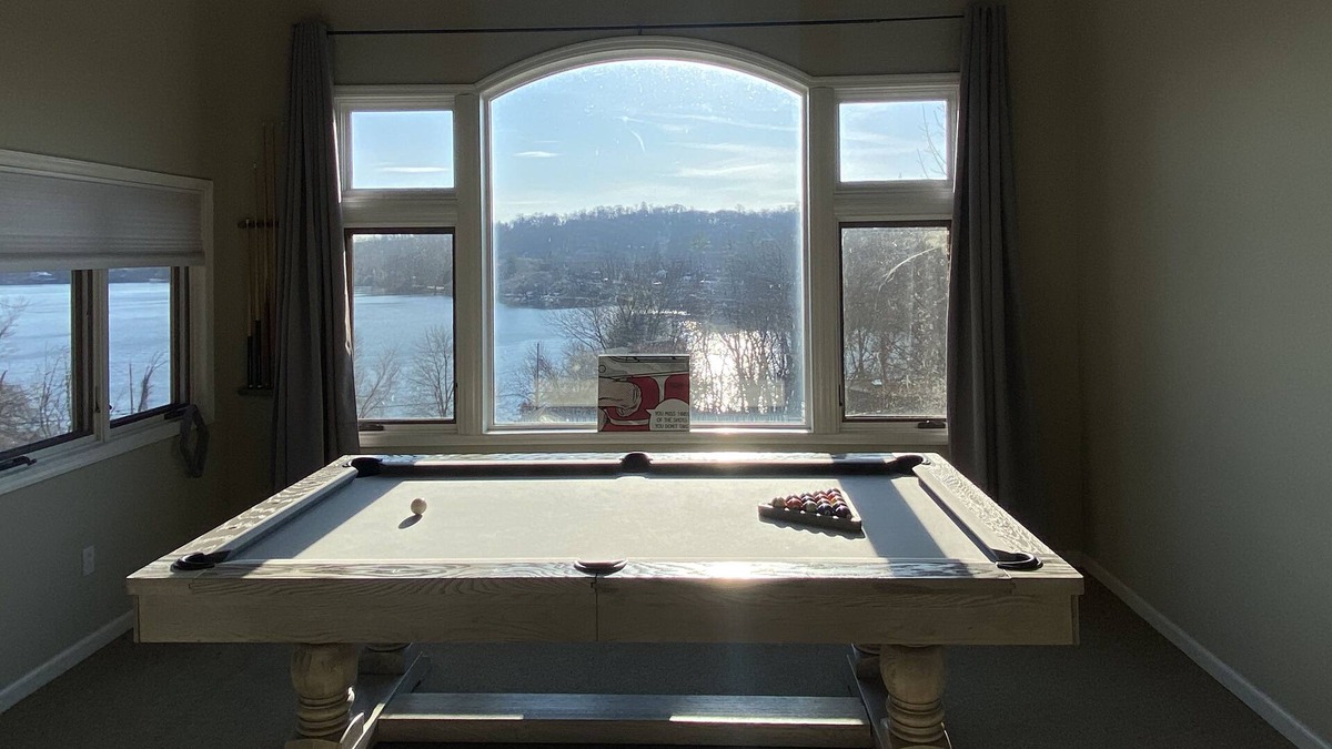 Putnam Lake House | The Shades of Grey Lakehouse