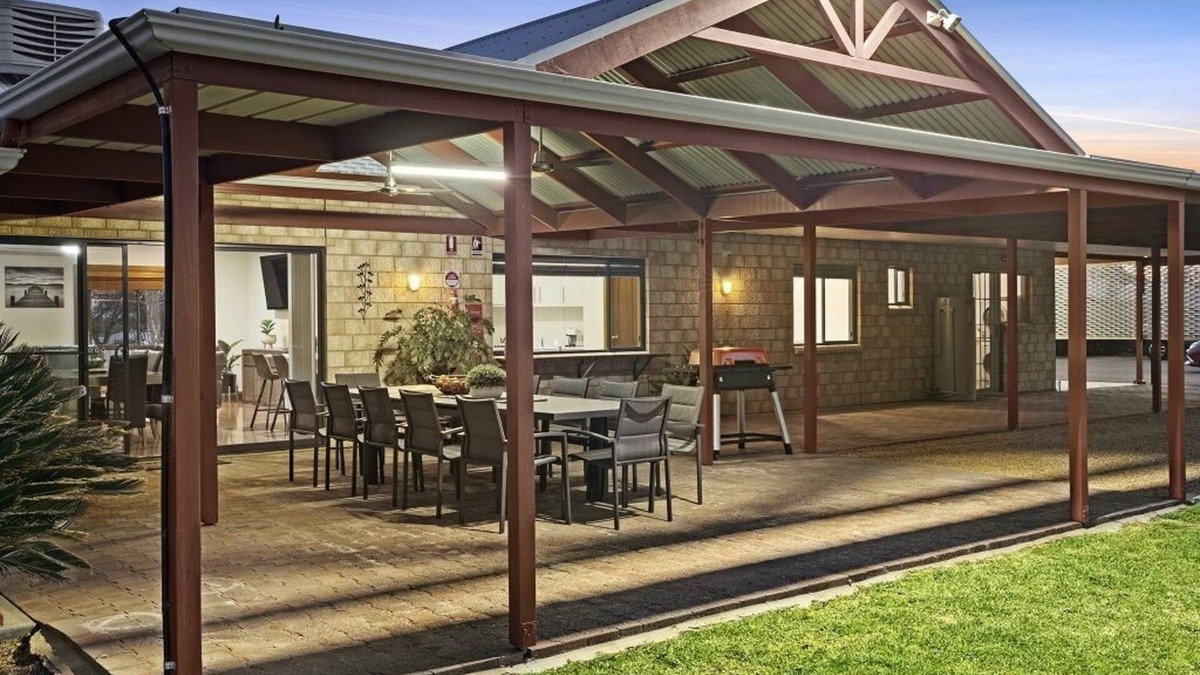 Paringa House | The Shamrock Luxury Retreat