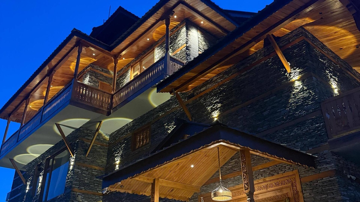 Jagatsukh Hotel | The Shaurn Resort