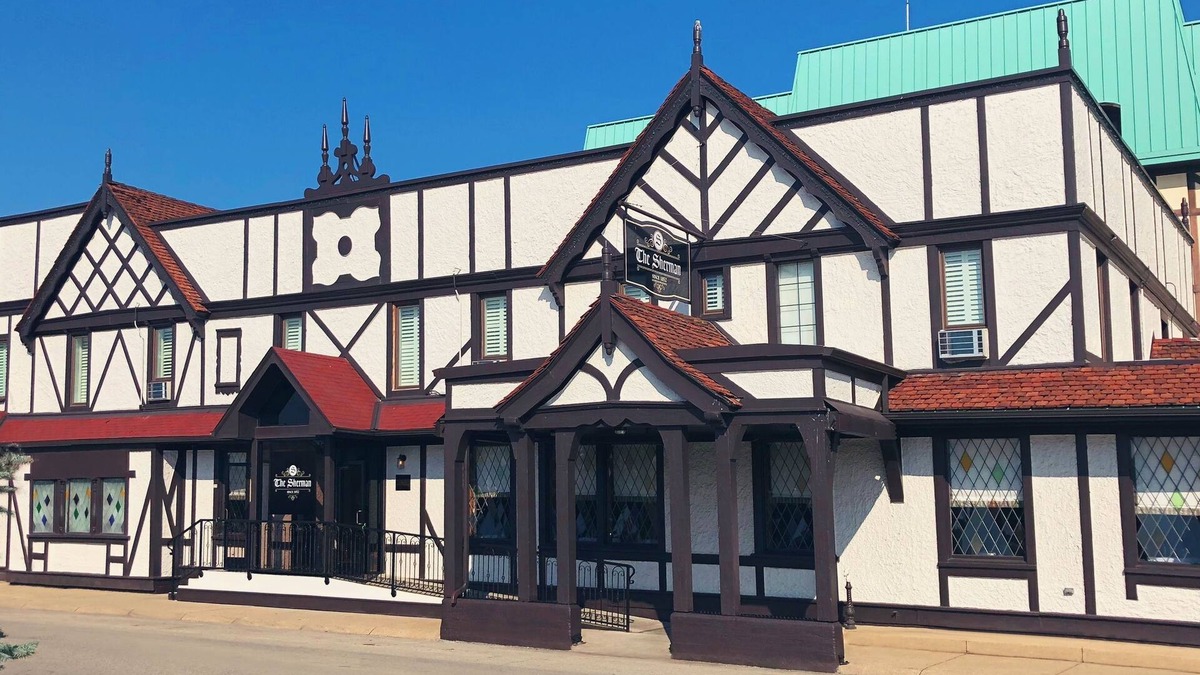 Batesville Hotel | The Sherman Inn