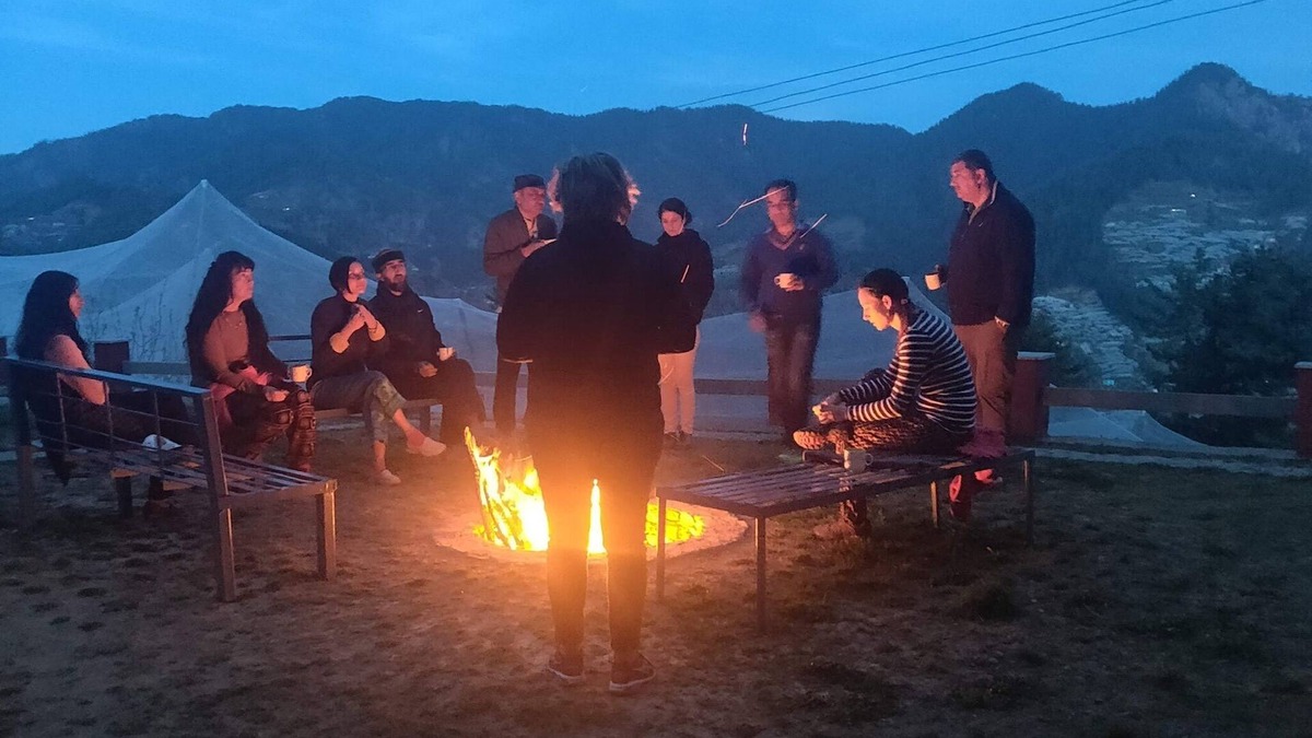 Theog Bed & Breakfast | The Shilaroo Project