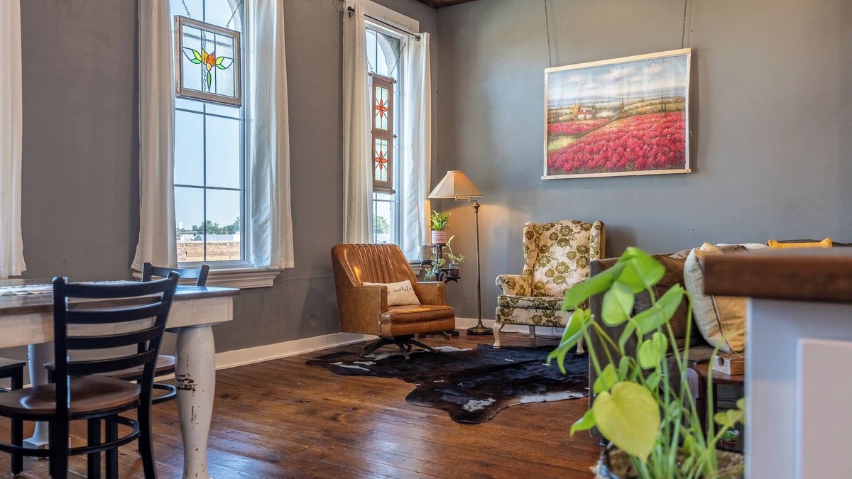 Lebanon Apartment | The Shopkeeper's Loft