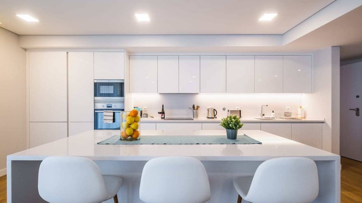 Parede Apartment | The Shoreline 5 by Portugal Portfolio