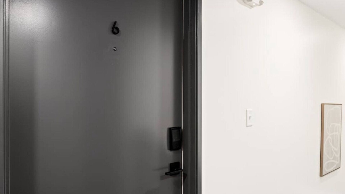 Morton Apartment | The Silo 6 - 1BD Modern Abode