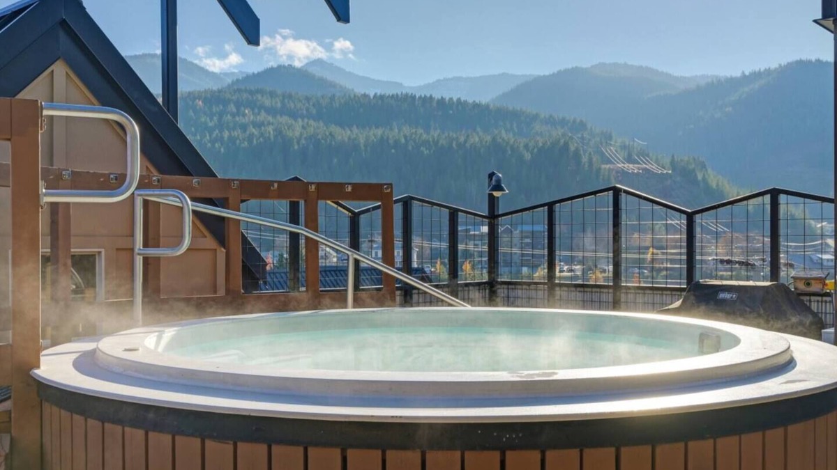 Kellogg Apartment | The Silver Valley Slope - Resort and Hot Tub