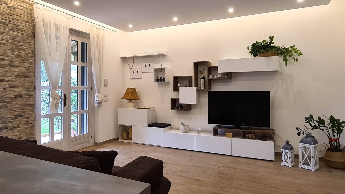 San Benedetto di Lugana House | The Sirmione's Flower