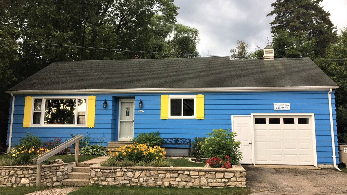 Sister Bay Cottage | The Sister Bay Getaway: Water View & Downtown! Come enjoy Door County!