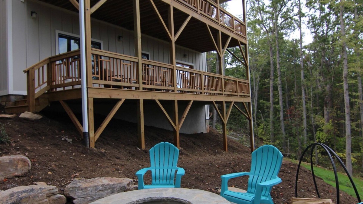Asheville House | The Snookery ~ Relaxation Perched on the Mountainside