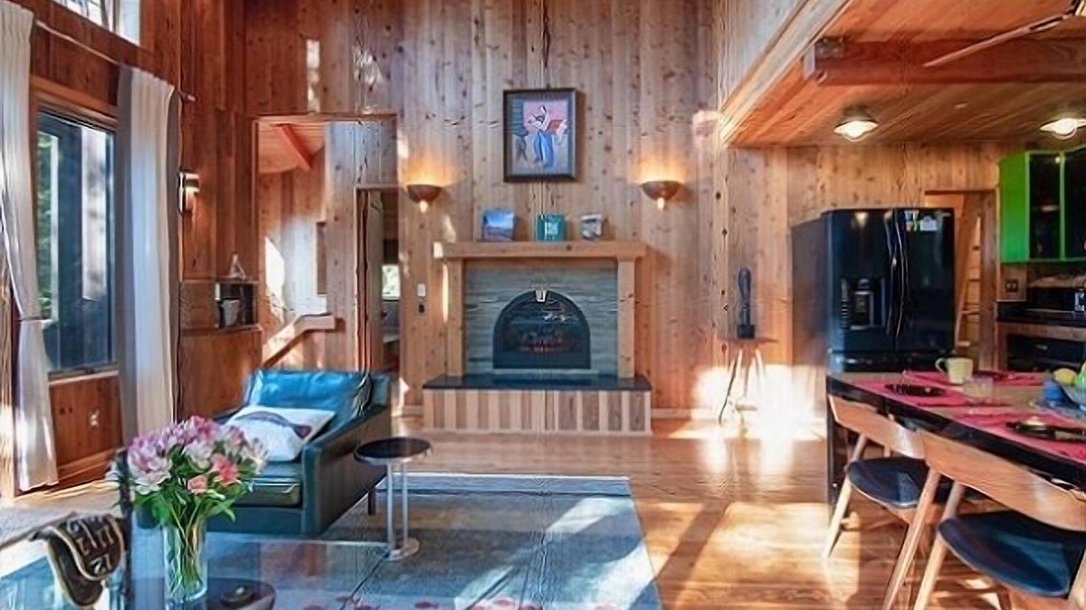Sea Ranch House | The Sonoma Treehouse 3 Bedroom Home by RedAwning
