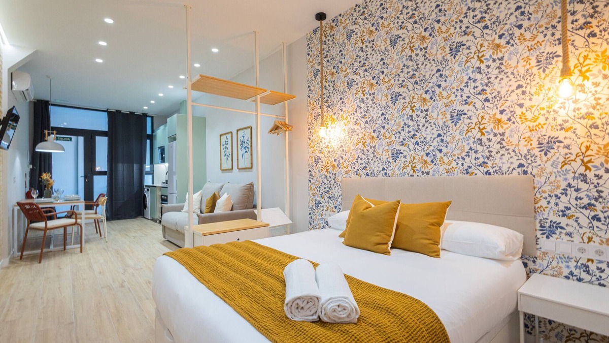 Jesus Apartment | The Sorolla Apartment II by Florit Flats
