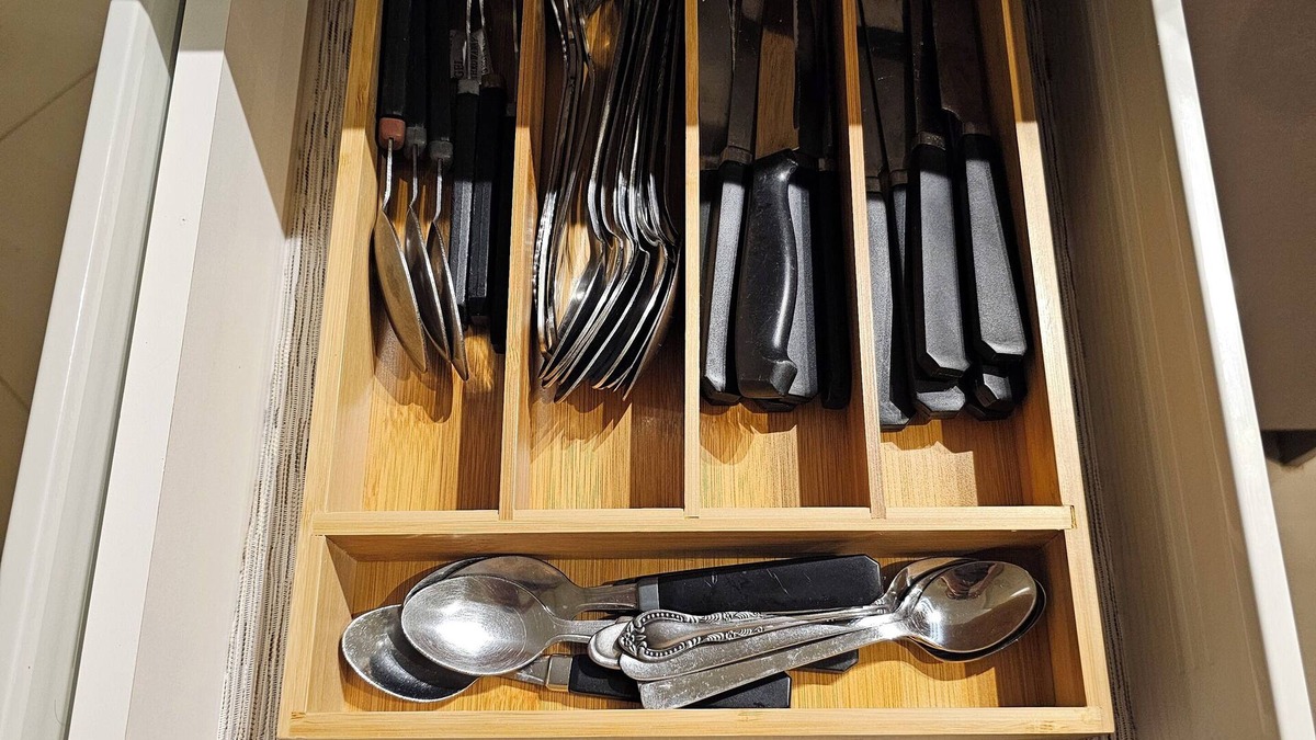 Lynbrook House | The Spacious House in Melbourne