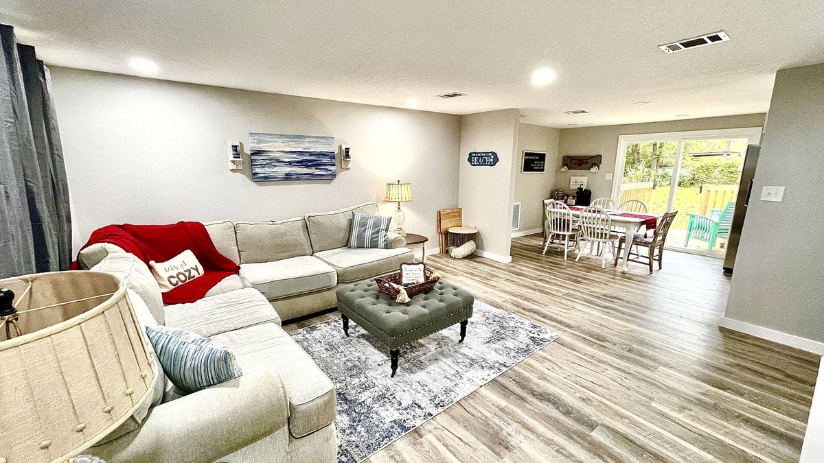 Pensacola Heights House | The Speakeasy on Chicago!n