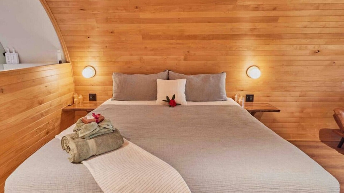 Occidental Apartment | .: The Spectacular Spyglass Treehouse :.