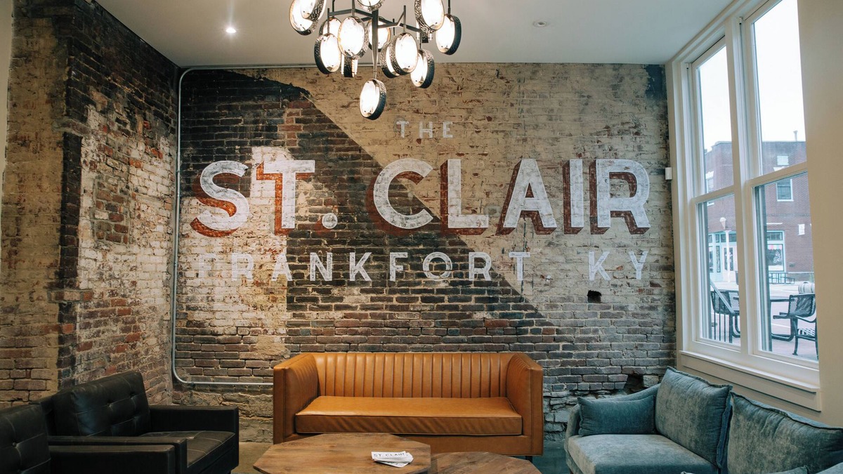 Frankfort Hotel | The St. Clair