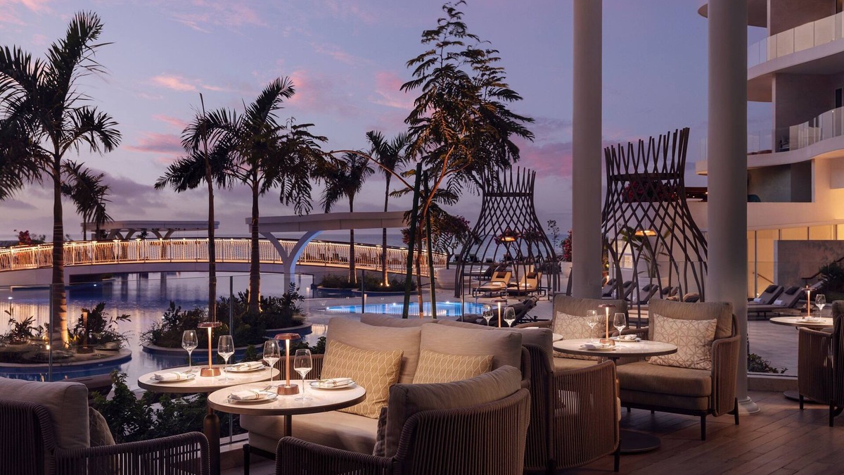 Muscat Hotel | The St. Regis Al Mouj Muscat Resort