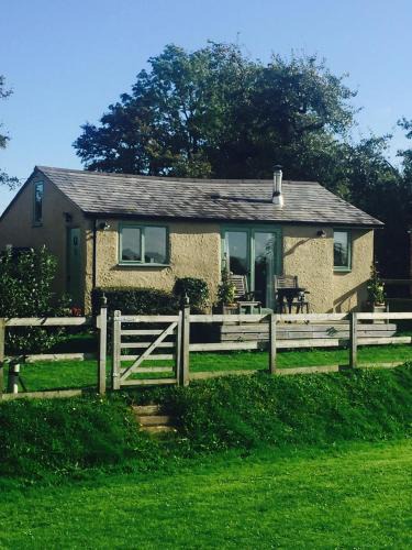 Overton-on-dee House | The Stable with cozy logburner