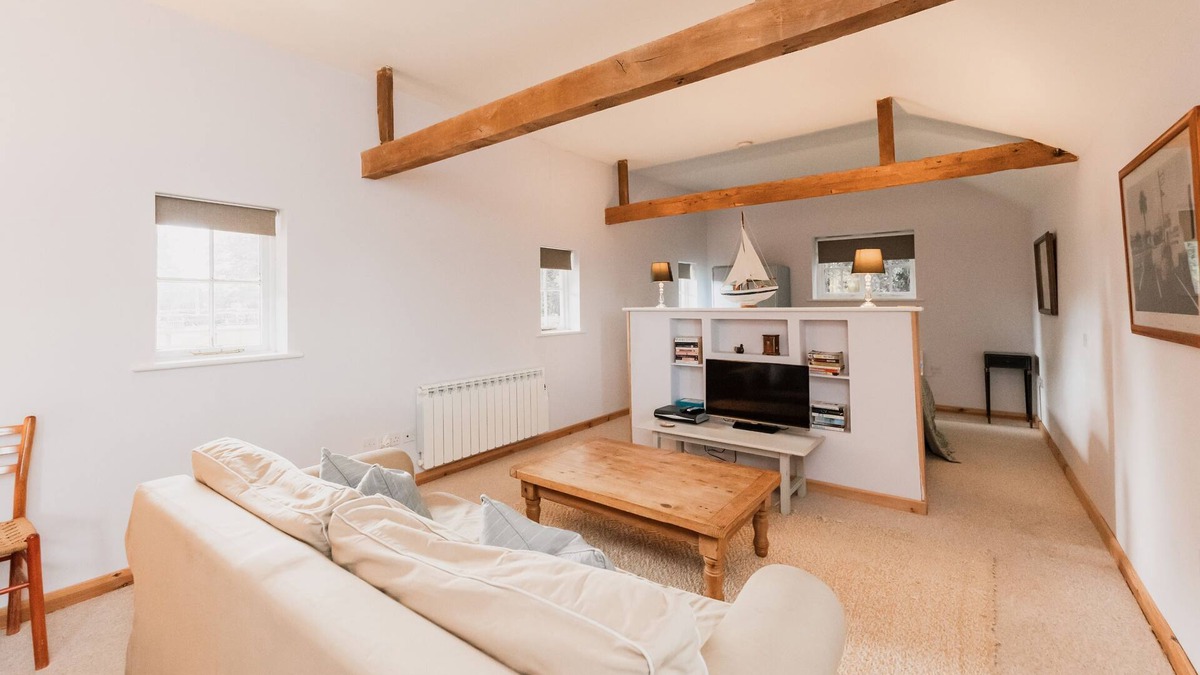 Woodbridge House | The Stables at Partridge Lodge.