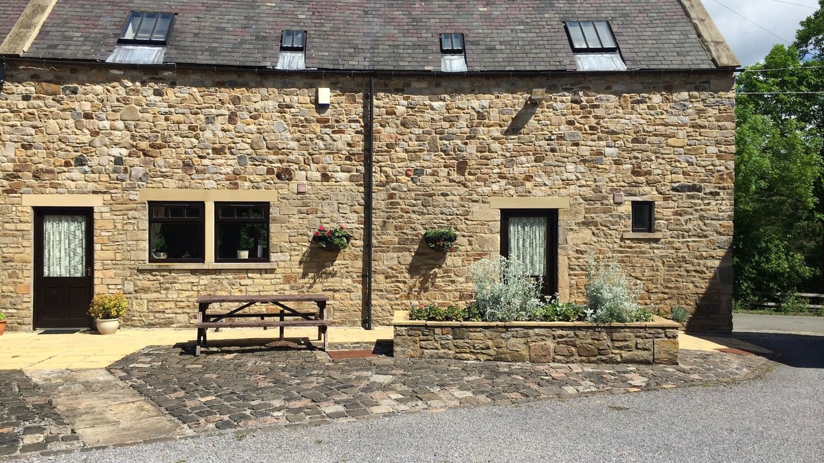 Frosterley House | The Stables. Cosy barn conversion ideal for families and pets welcome. Sleeps 7