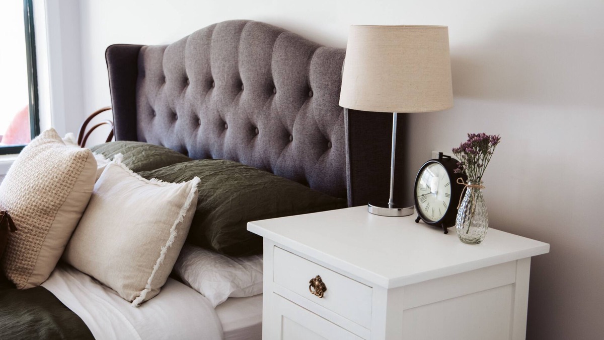 Meadow Creek House | The Stables Farm stay