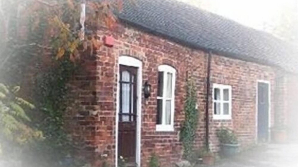 Ticknall Bed & Breakfast | The Stables