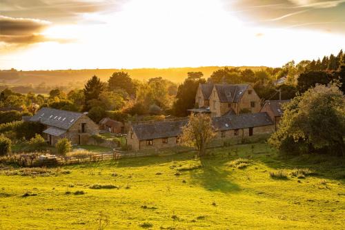 Banbury House | The Stables