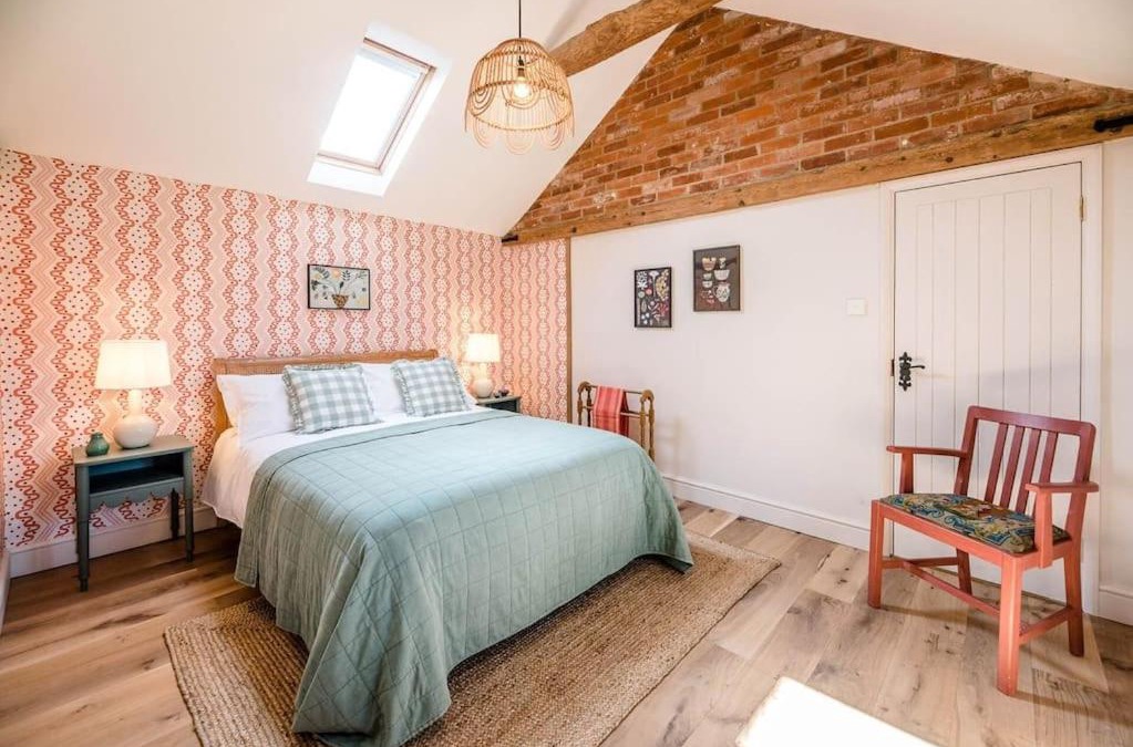 Woodbridge House | The Stables, Hoo