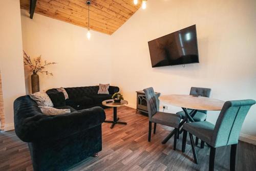 Longton House | The Stags Den