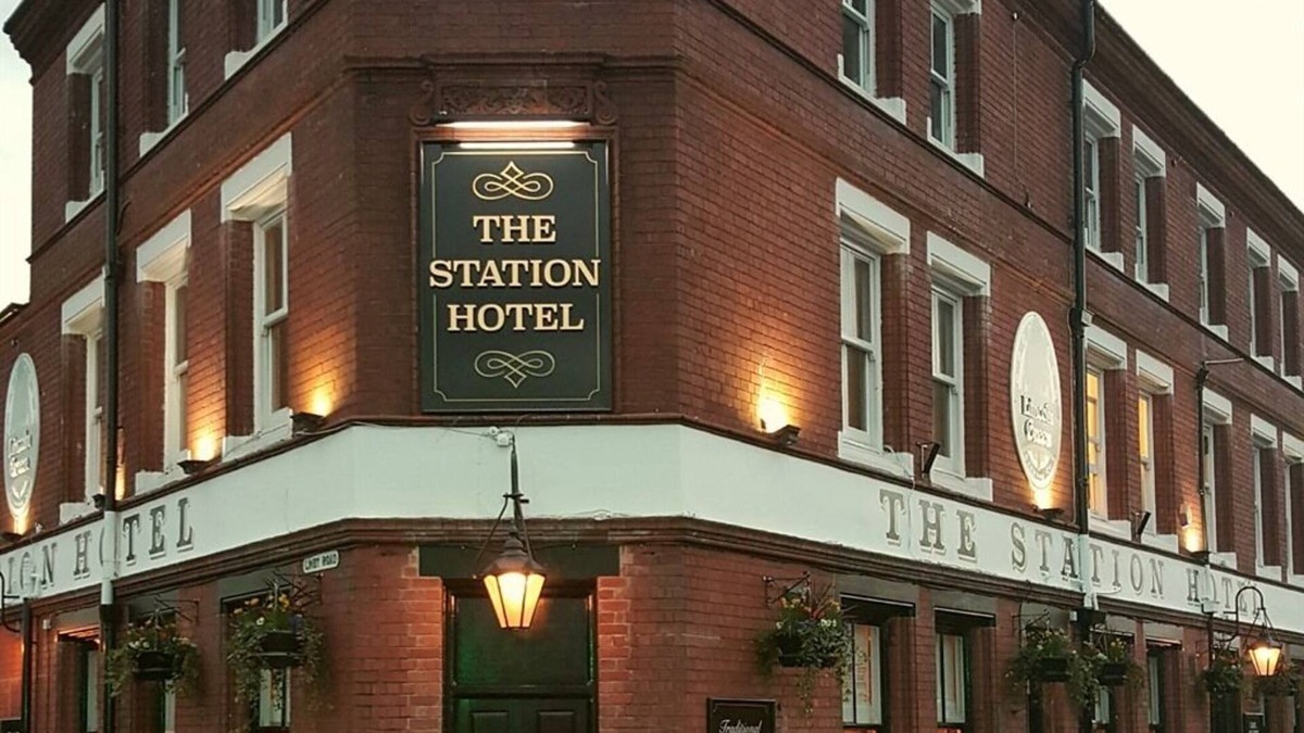 Hucknall Hotel | The Station Hotel