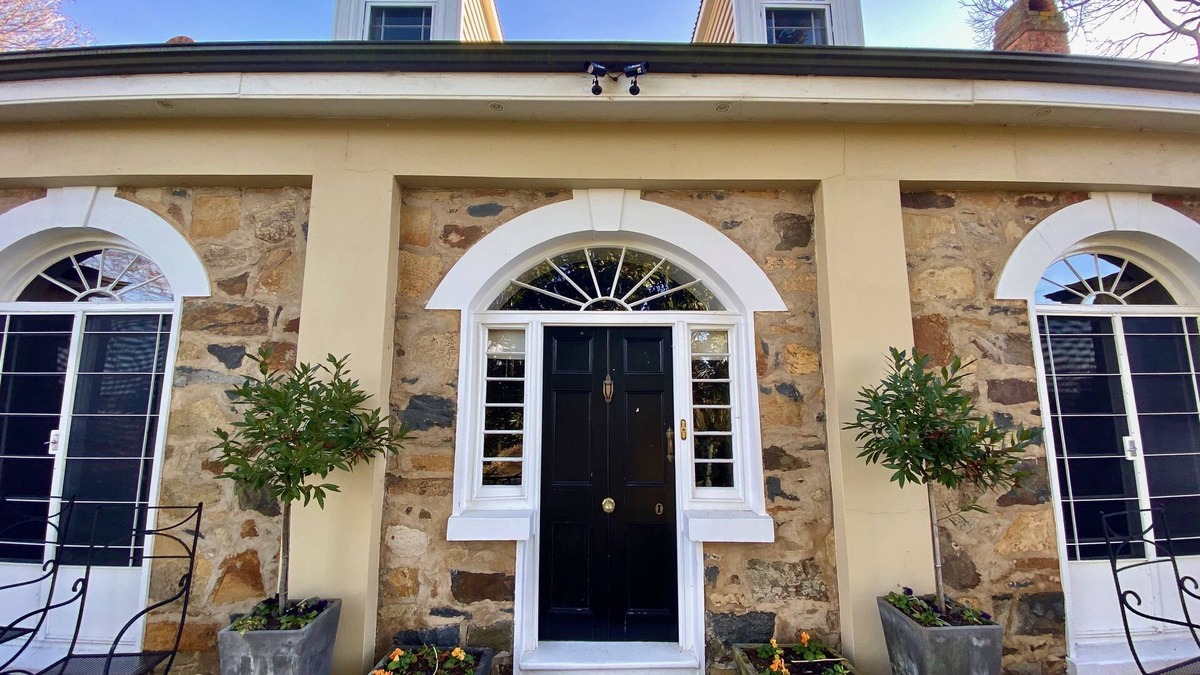 Perth House | The Stone House Circa 1825