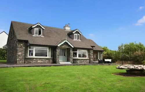 Bothar Bui House | The Stone House