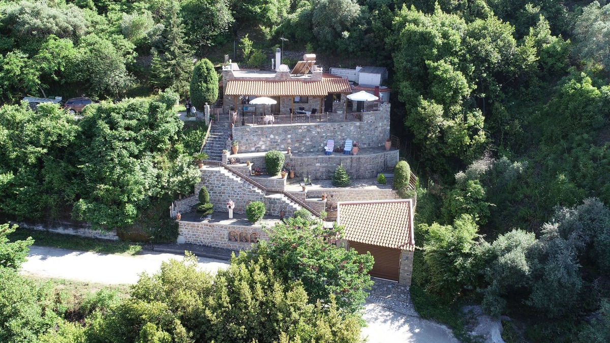 Keramidi House | The StoneHouse -Family sized house w/great view that combines sea & village!