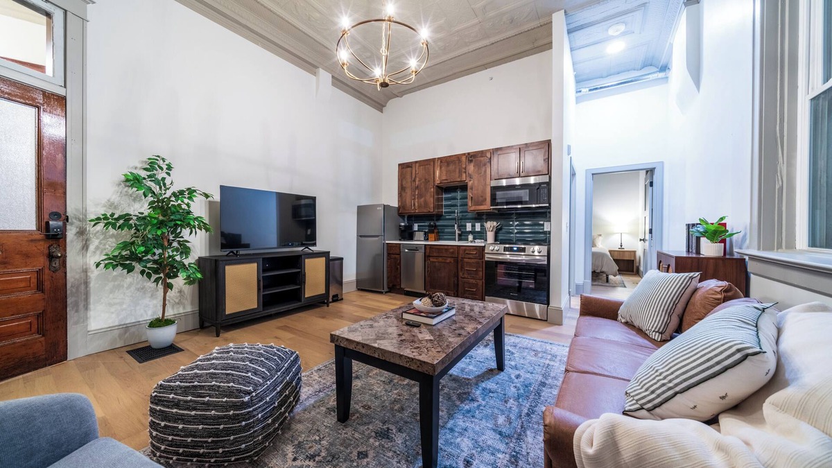 Sedalia Apartment | The Study - Luxury 2 Bedroom Apartment in Downtown Sedalia with a Fireplace