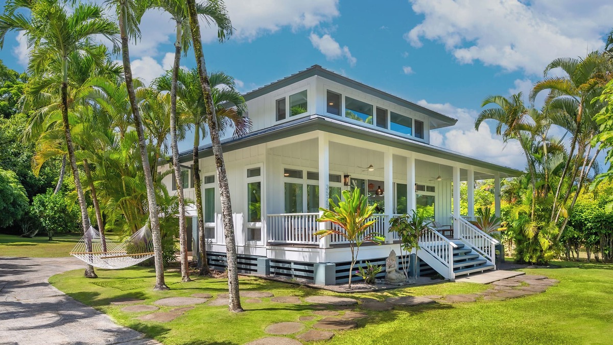 Kalihiwai House | THE SUGAR HOUSE! Luxury Anini Beach Home, Steps to the Beach! TVR4219
