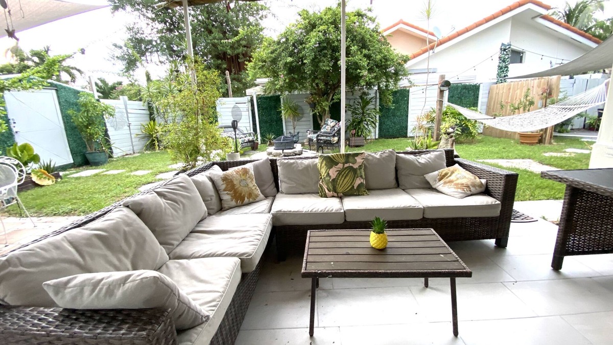 North Miami Beach Villa | The Sun Gardens Villa