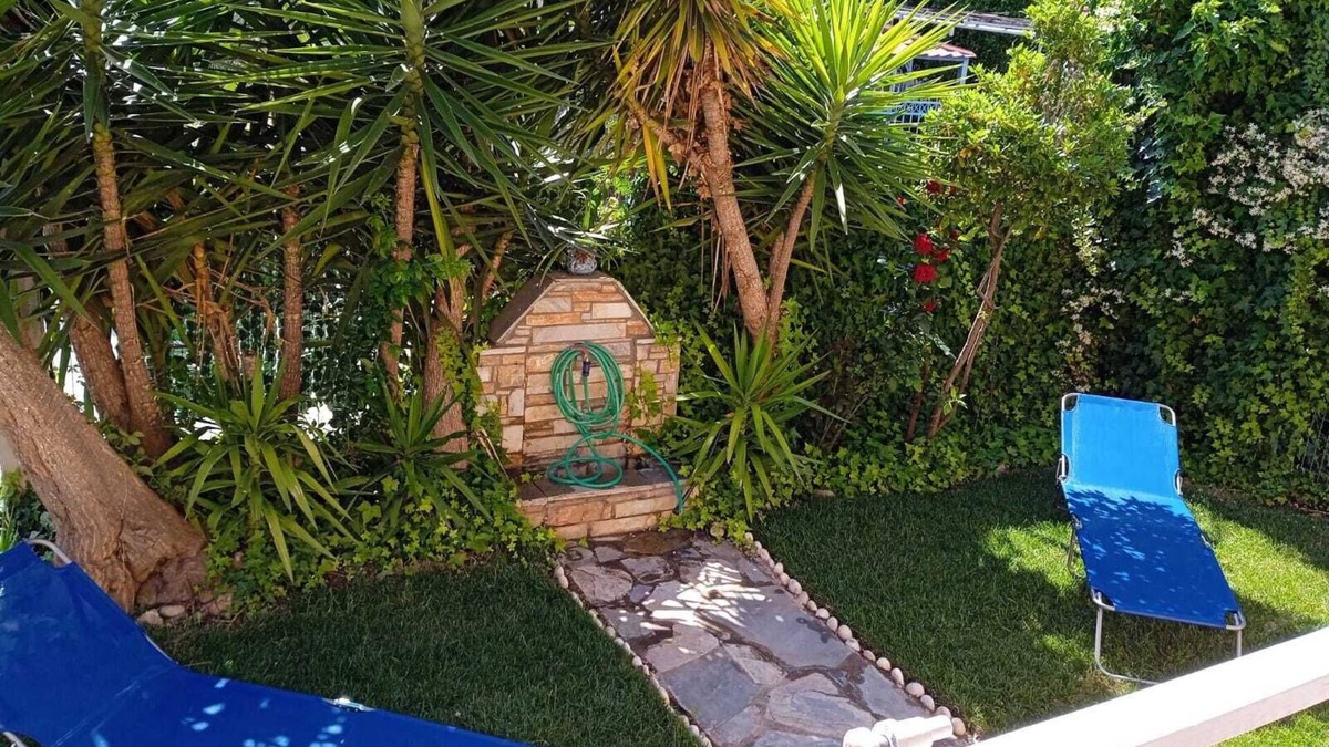 Nees Pagases House | The Sunny House