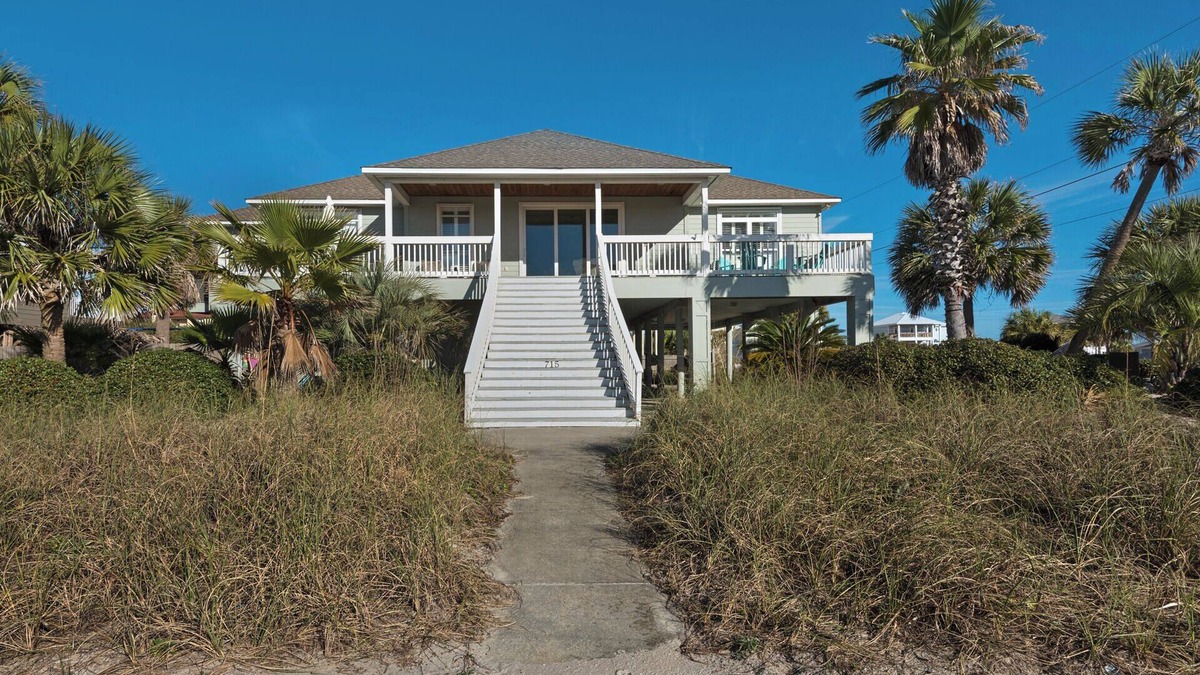Toilla Segunda House | 🌞 The Sunshine Gulfside | Sleeps 22 w/Private Pool + Steps to Beach