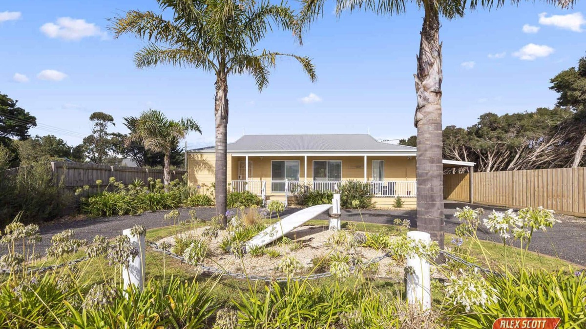 Sunset Strip House | THE SURFING SEAGULL PET FRIENDLY