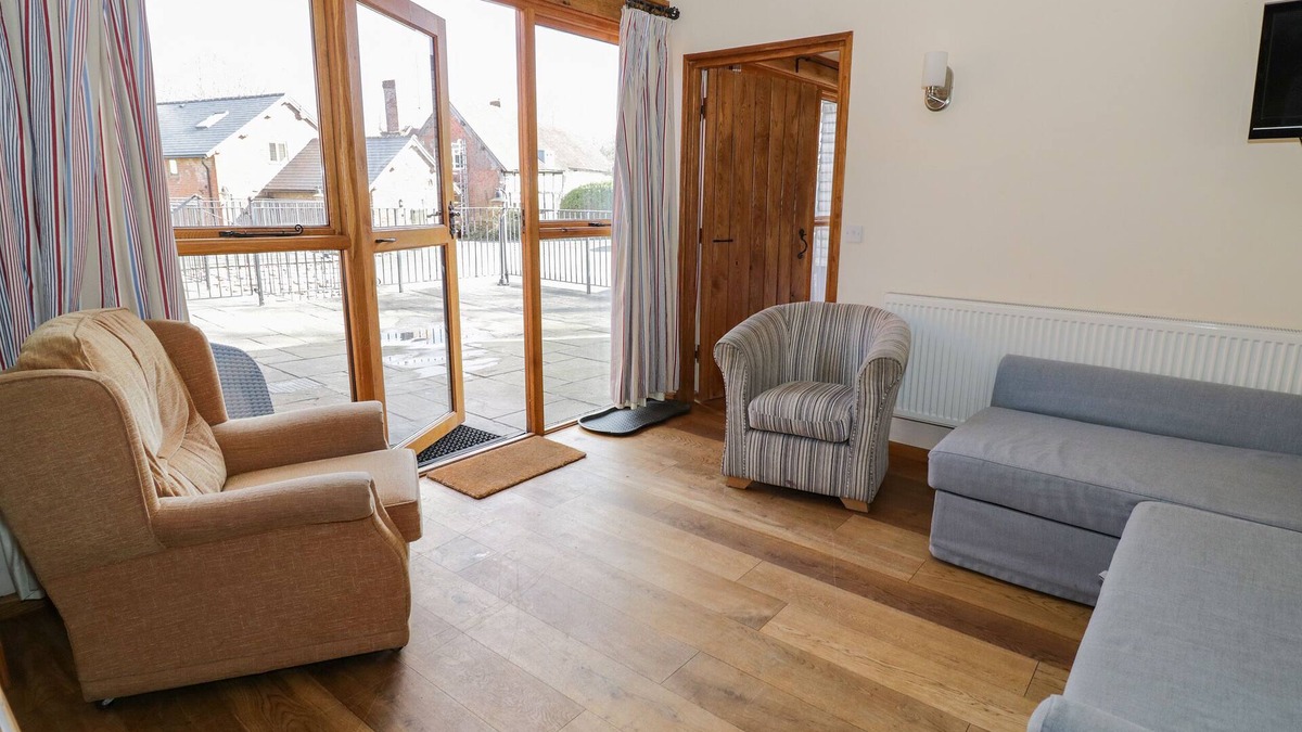 Little Cowarne Cottage | THE TACK ROOM, pet friendly in Little Cowarne